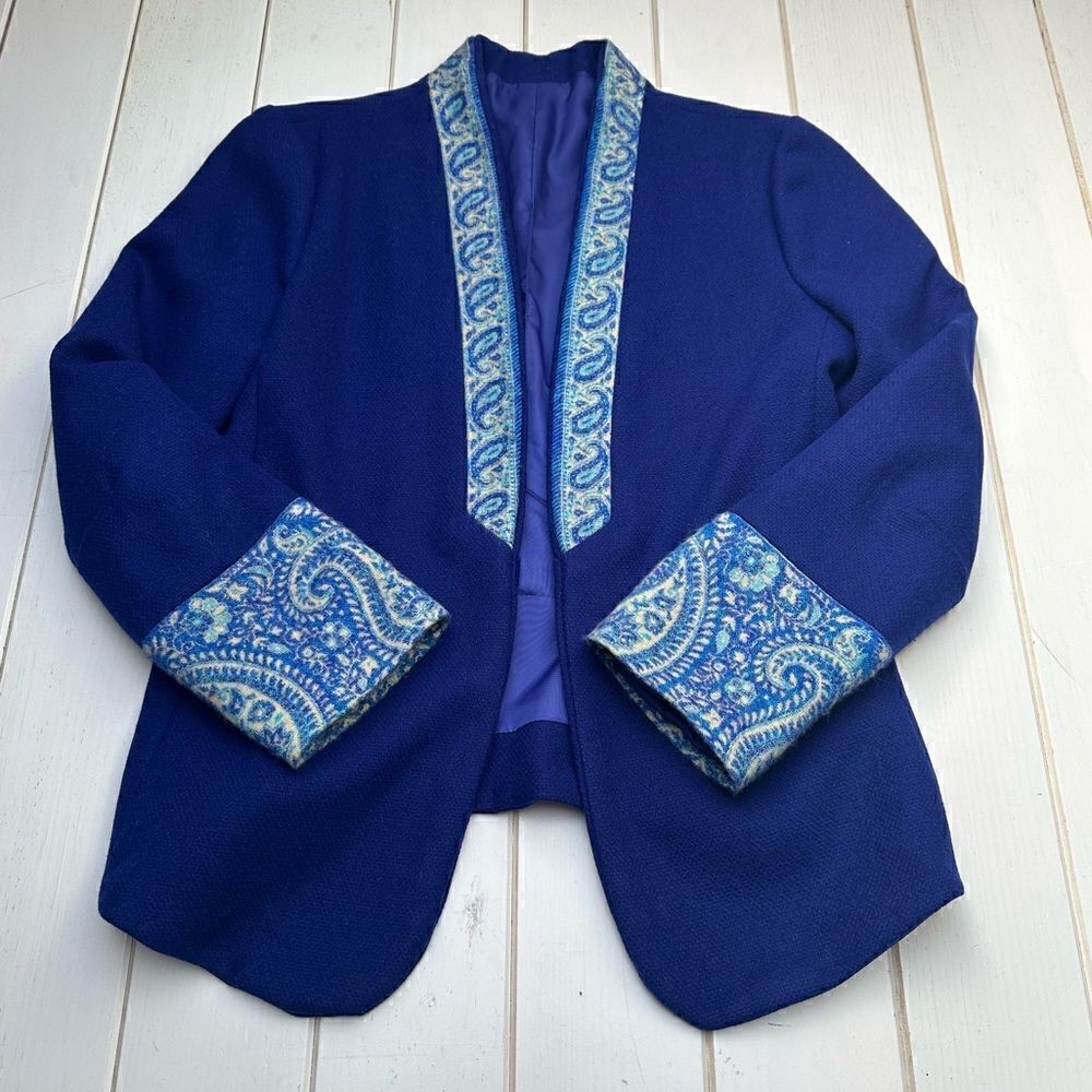Vintage Open Blazer with Paisley Pattern - Picture 6 of 12